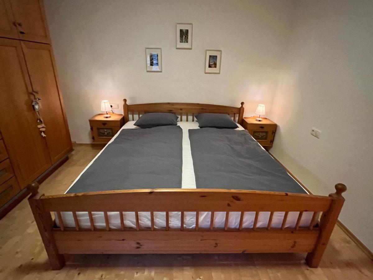 Haus Am Wald -fewo 2 Apartment *